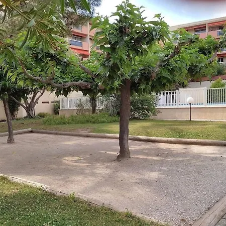 La Vie Est Belle! Apartment Hyeres Exterior photo